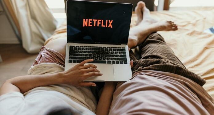 Netflix stock: are markets mispricing the Warner deal impact?